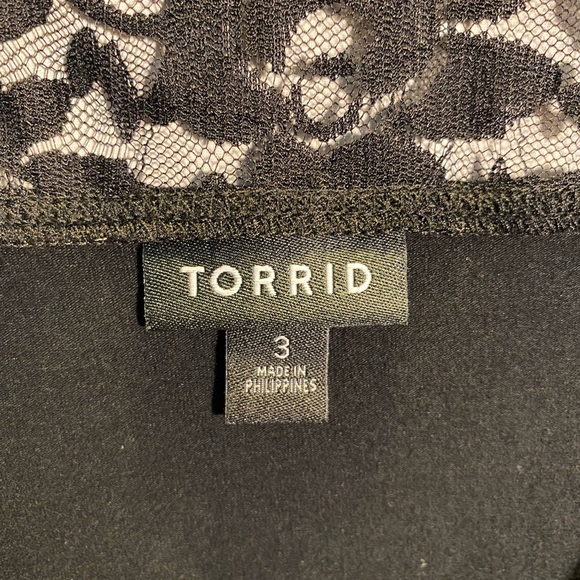 Torrid used size 3X black top - Picture 5 of 6